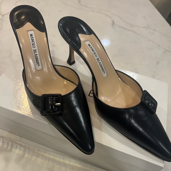 Manolo Blahnik Sling Backs - Picture 4 of 6